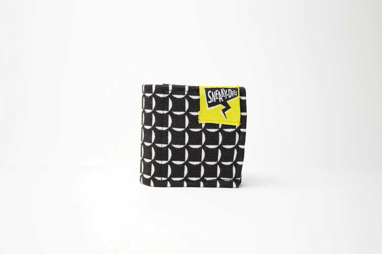 Black Grid — image 4